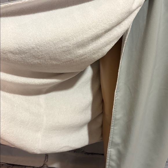 NWOT Decedent Luxurious Restoration Hardware Terry Cloth Lined Robe Size Medium - Picture 6 of 8